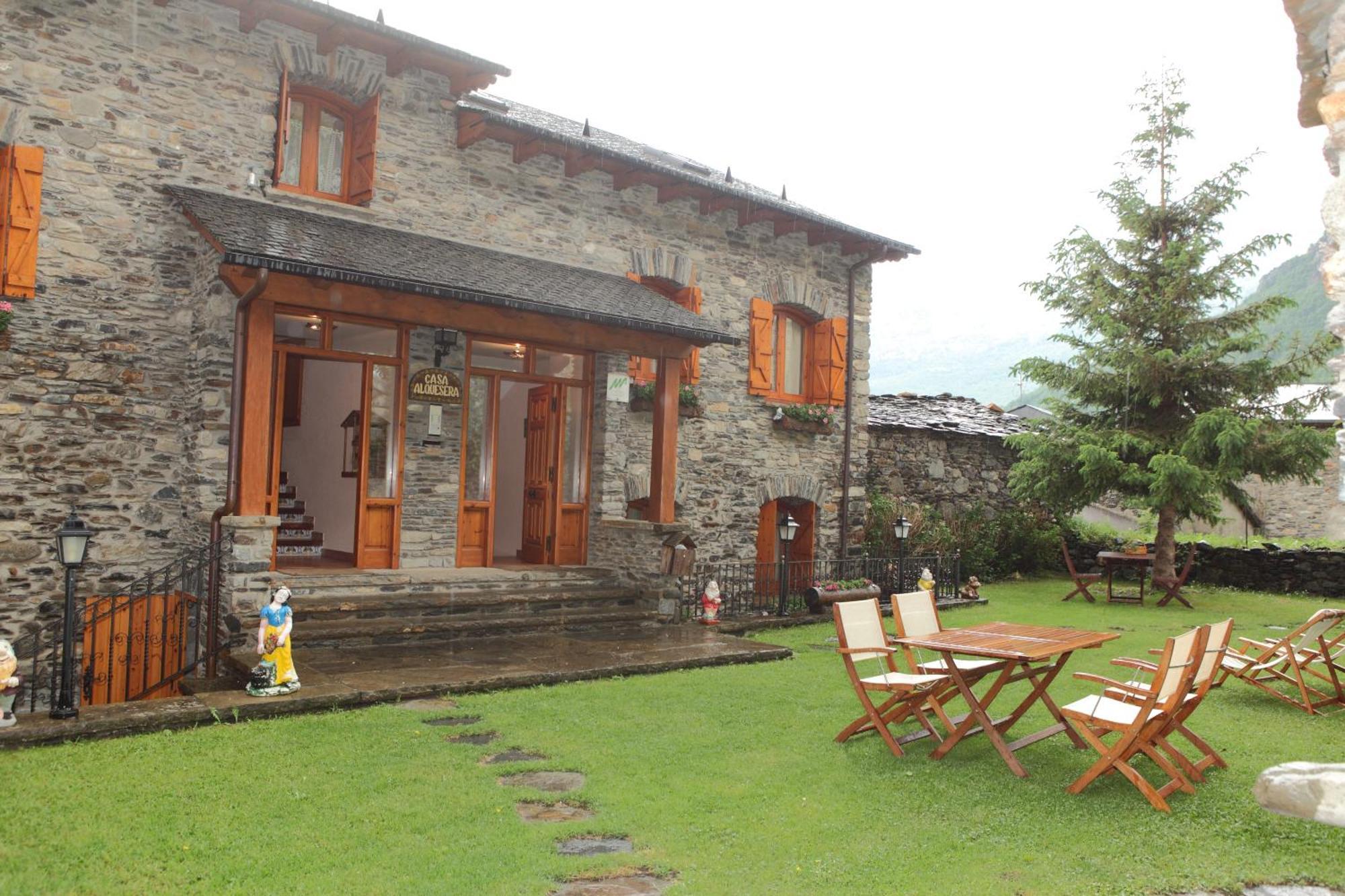 Apartamentos Alba Casa Alquesera Sahun Εξωτερικό φωτογραφία